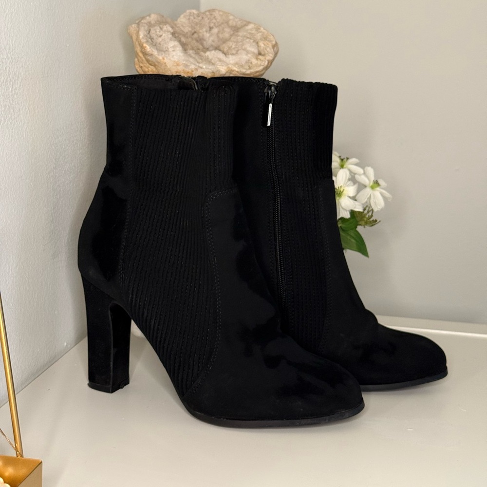Elegant Black Ankle Boots